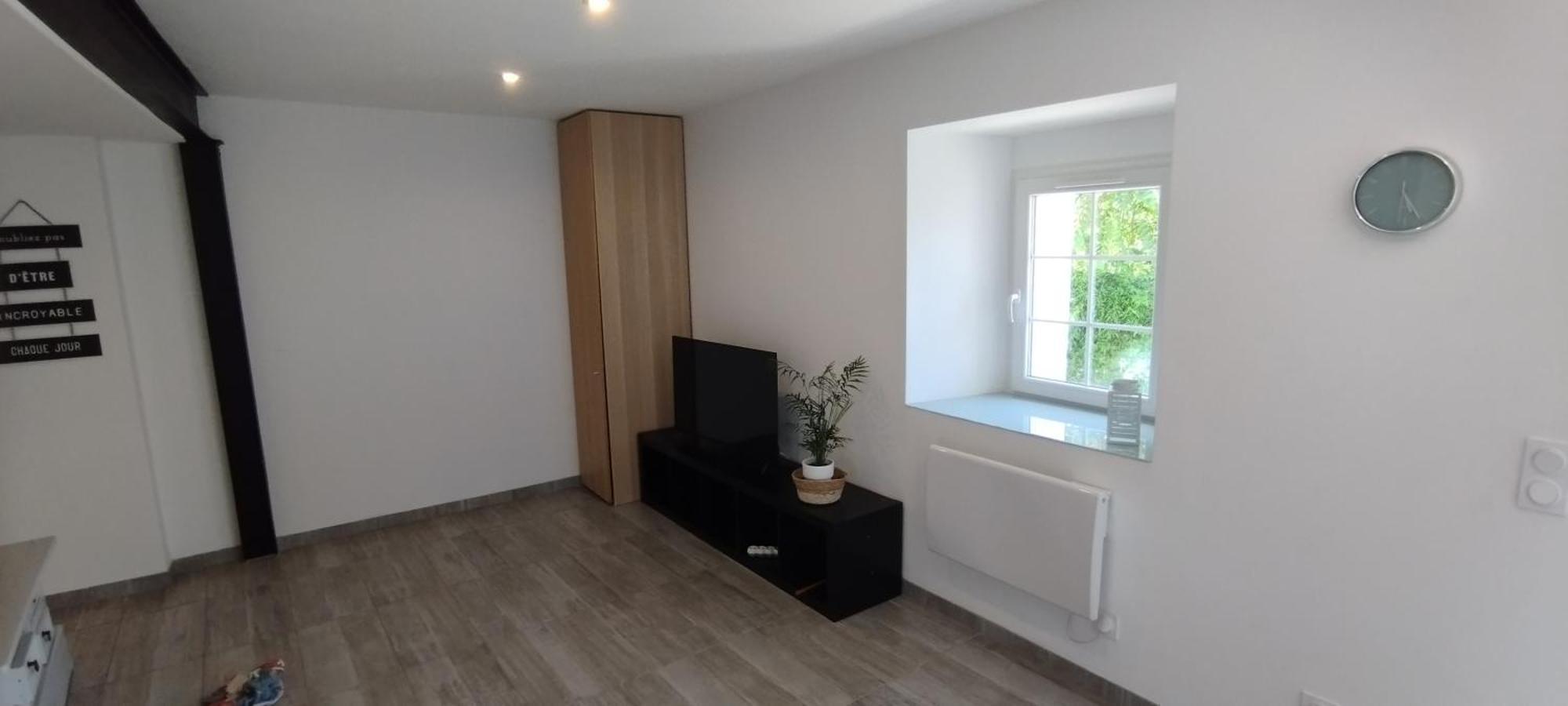 Independant Dans Mas Provencal Apartment *